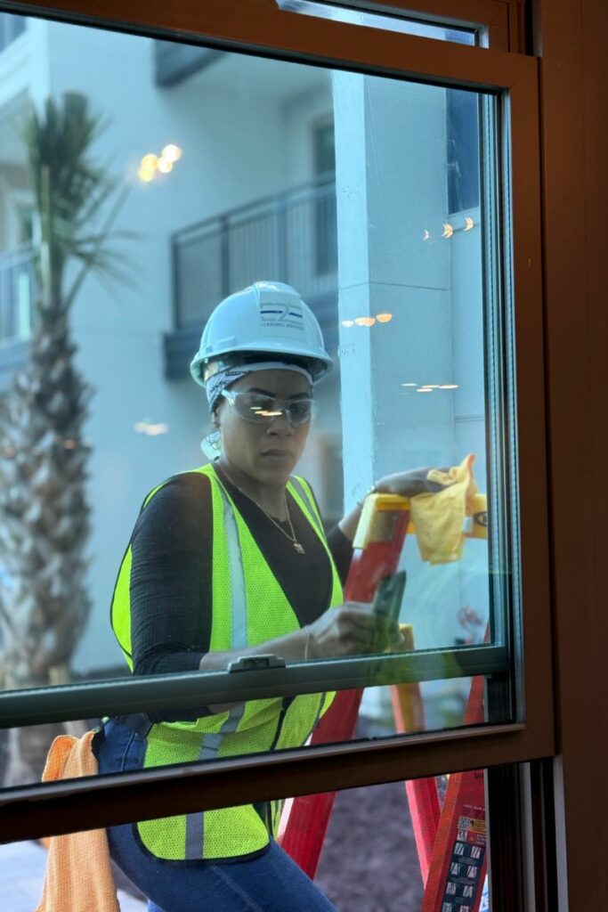 oldsmar commercial window cleaning